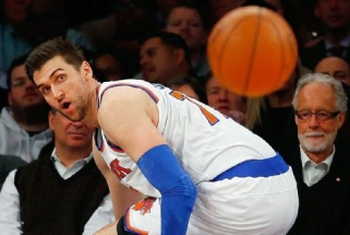 Ph.Jacksonas nori, kad "Knicks" pasiliktų A.Bargnani